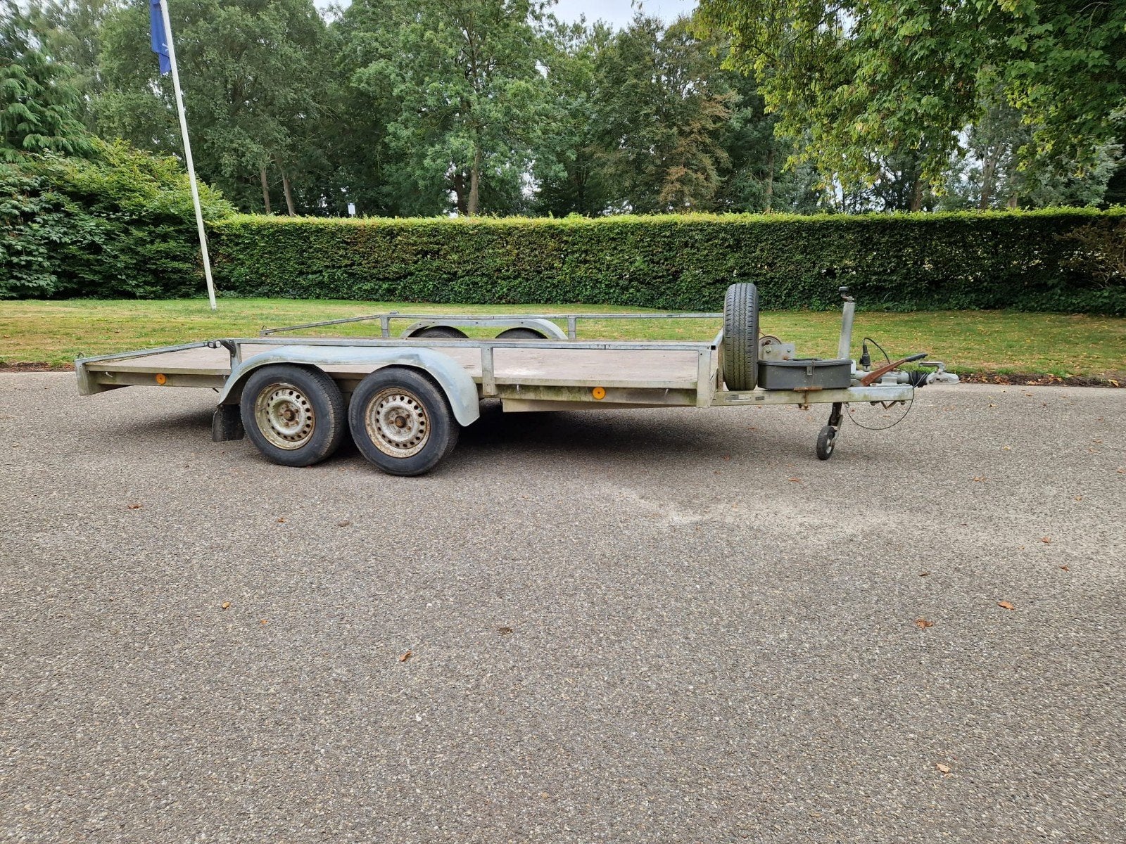 Autoambulance - tandemas, merk: Anssems, Ophalen, Gebruikt