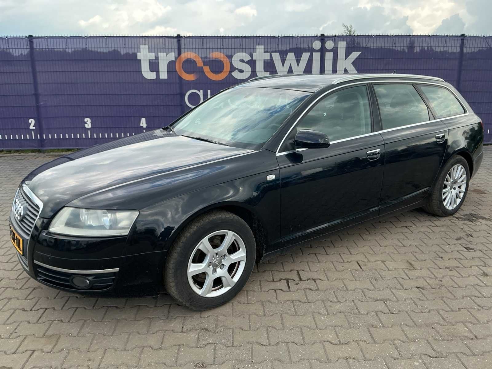 2006 - Audi - A6 Avant - 2.4 Pro Line - Personenauto, Auto's, Audi, Voorwielaandrijving, Gebruikt, Zwart, Handgeschakeld