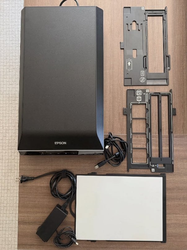EPSON PERFECTION V600 FOTOSCANNER, Ophalen of Verzenden, Zo goed als nieuw, Fotoscanner, Epson
