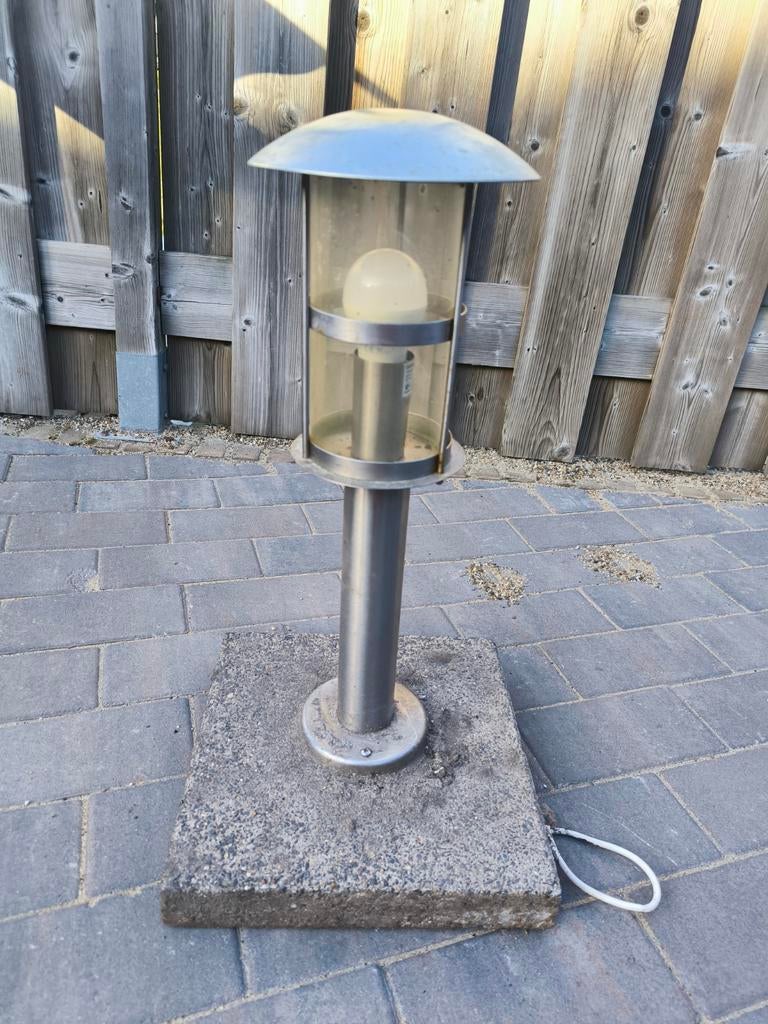 Buitenlamp Sydney op tegel - RVS staande lamp, Ophalen, Gebruikt, Staande lamp, Netvoeding