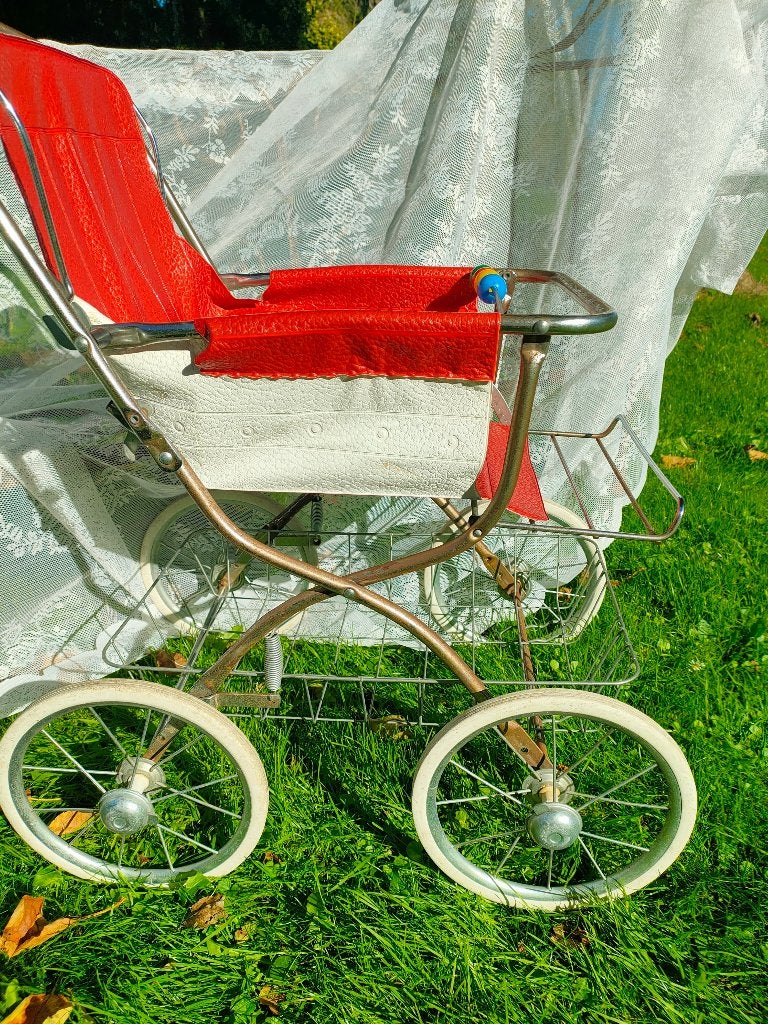 Poppen wandelwagen retro voor poppenverzameling jaren 70/80, Ophalen, Gebruikt, Accessoires