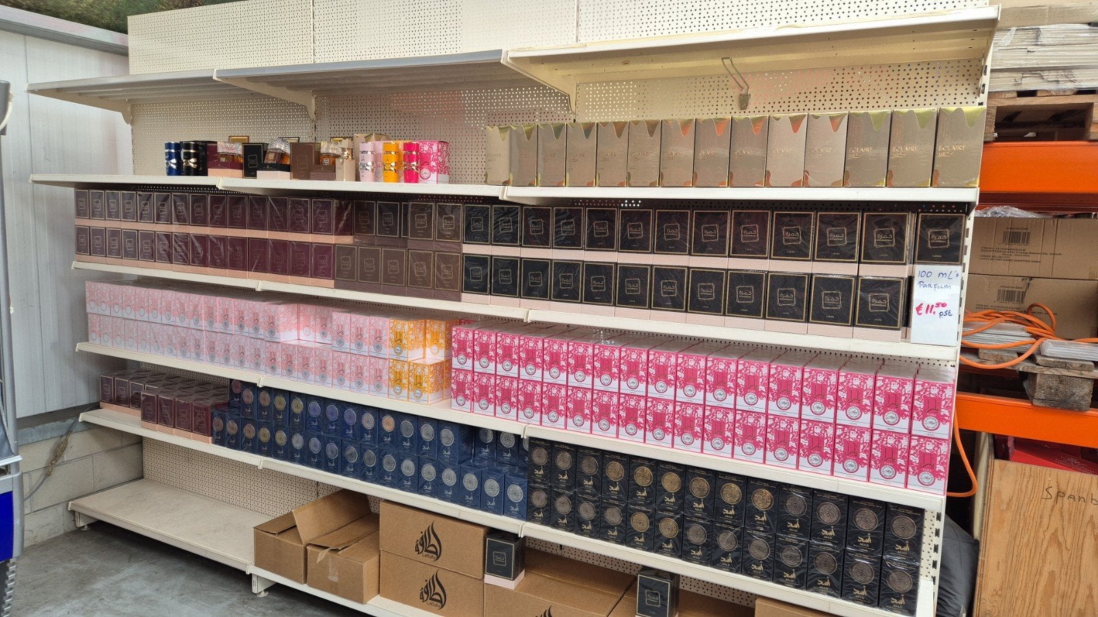 Grote partij deodoranten en parfums yara khamrah asad, Ophalen, Nieuw