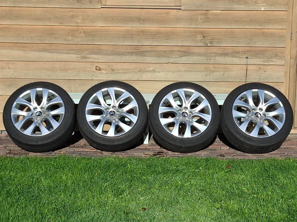 velgen met winterbanden  Citroën C5 gereserveerd voor Eric, Auto-onderdelen, Ophalen, 18 inch, Velg(en), Winterbanden