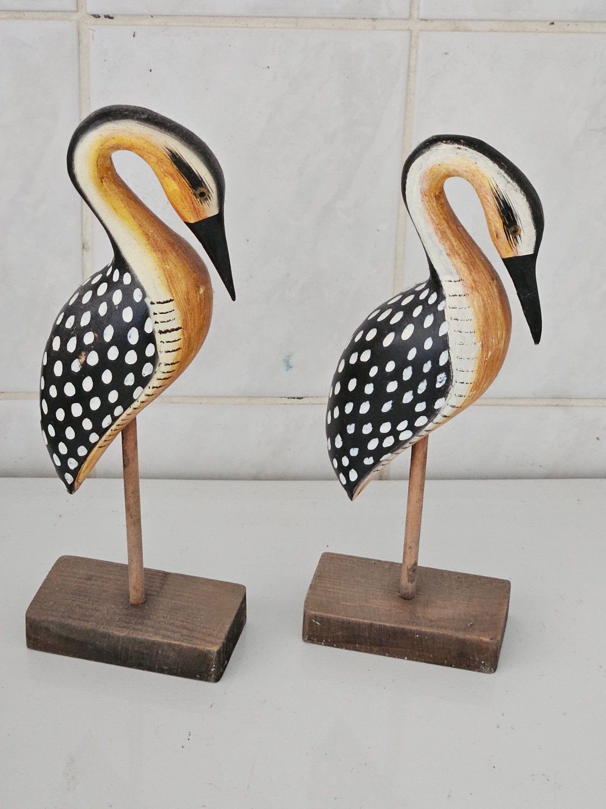 Set van 2 handgesneden houten vogels - 25 cm hoog, Ophalen, Gebruikt, Meerkleurig, Vintage