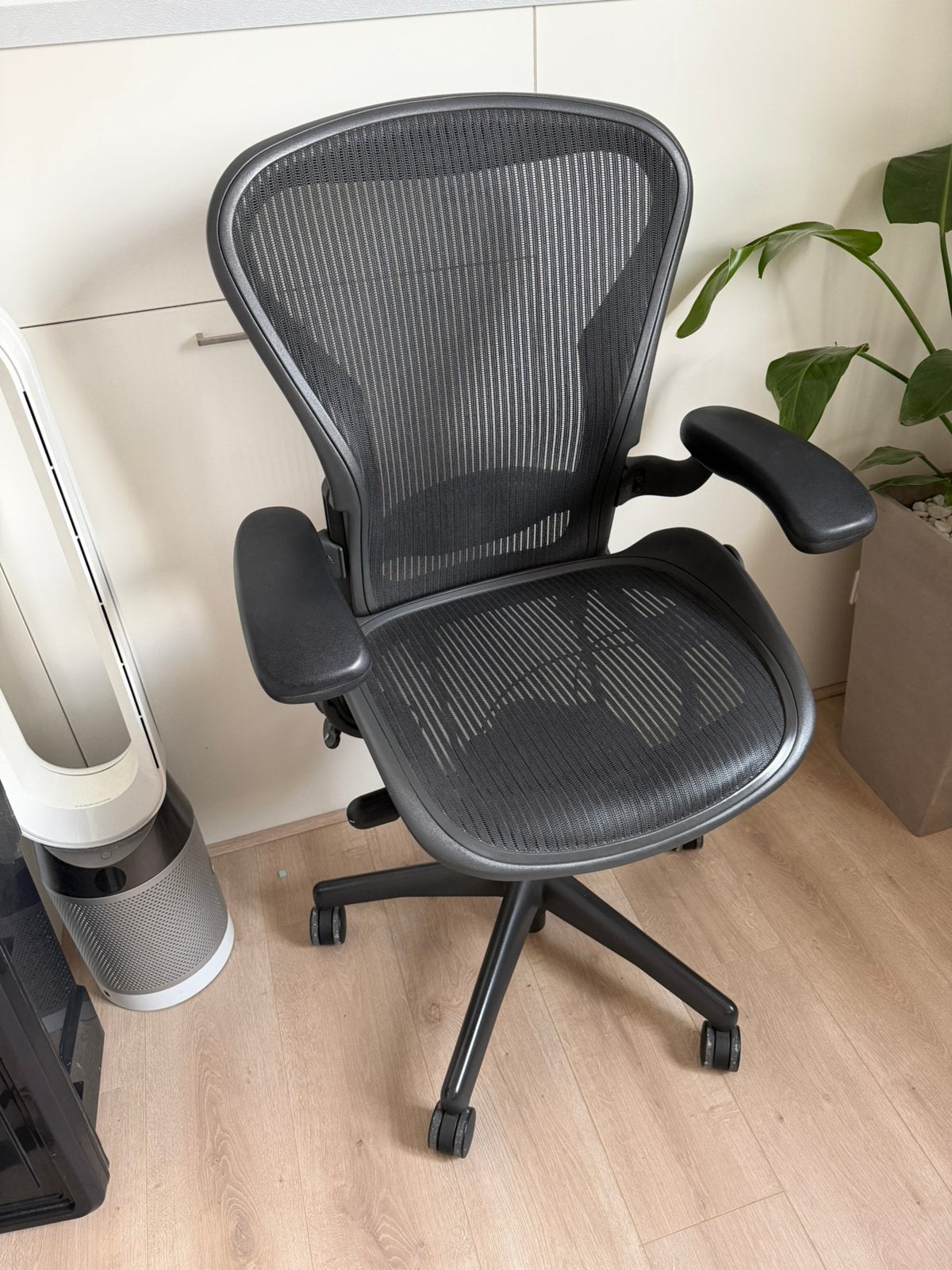 Herman Miller Aeron B, Ophalen, Zo goed als nieuw, Zwart
