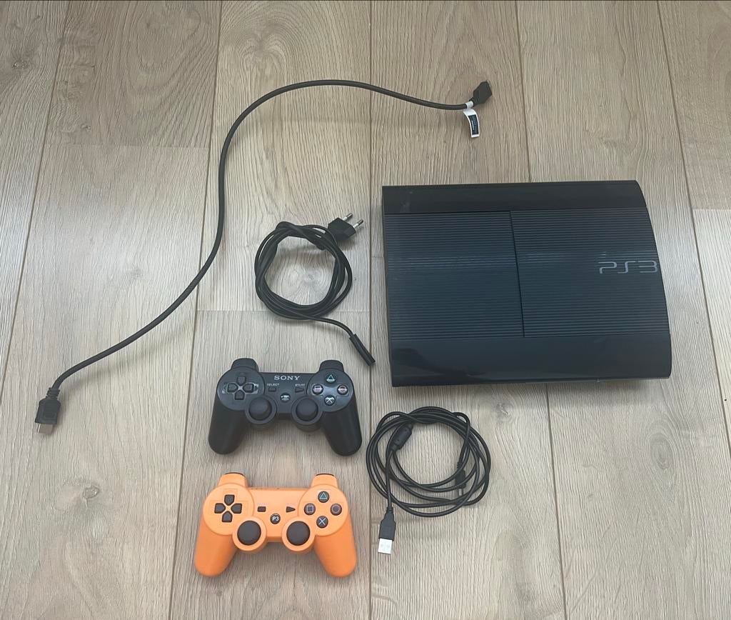 PlayStation 3 met 11 games en 2 controllers, Ophalen, Met games, Super Slim, Met 2 controllers