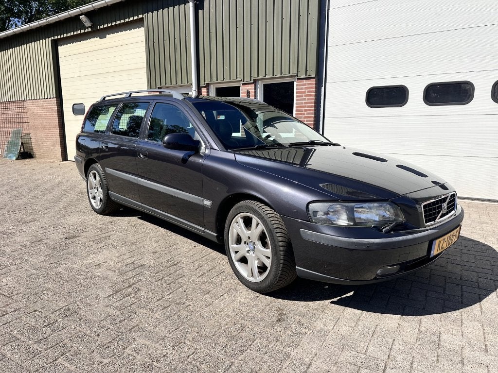 Volvo V70 2.4 T 200PK Bouwjaar 2000 Grijs, Auto's, Voorwielaandrijving, 1800 kg, Zwart, Stationwagon