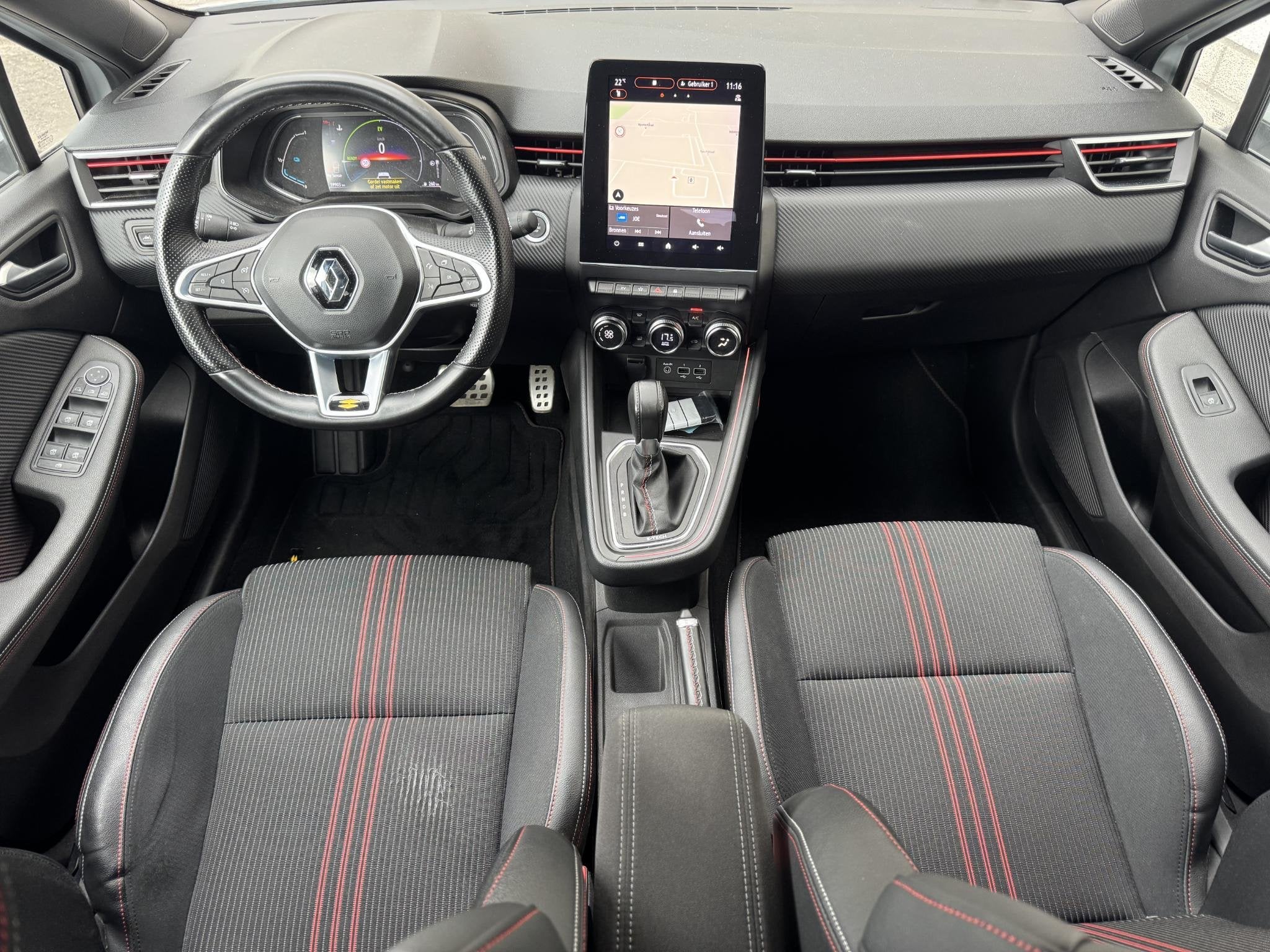 Renault Clio 1.6 E-Tech Hybrid 140 R.S. Line | Navigatie | C, Gebruikt, 4 cilinders, Met garantie (alle), Leder en Stof