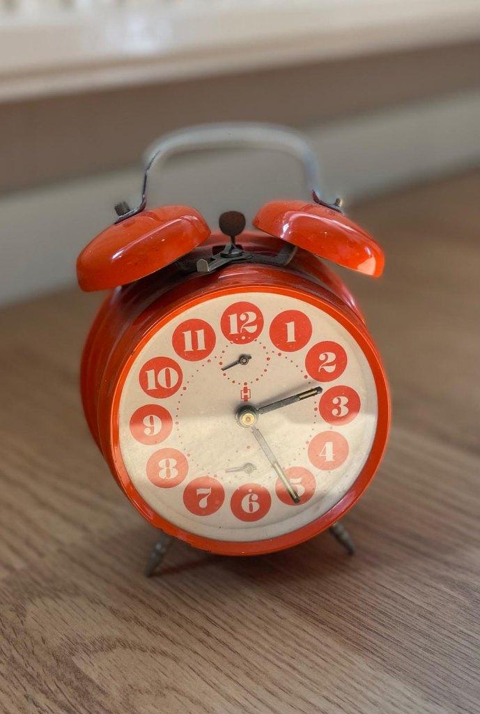 Vintage oranje mechanische wekker - jaren 60/70, Ophalen of Verzenden