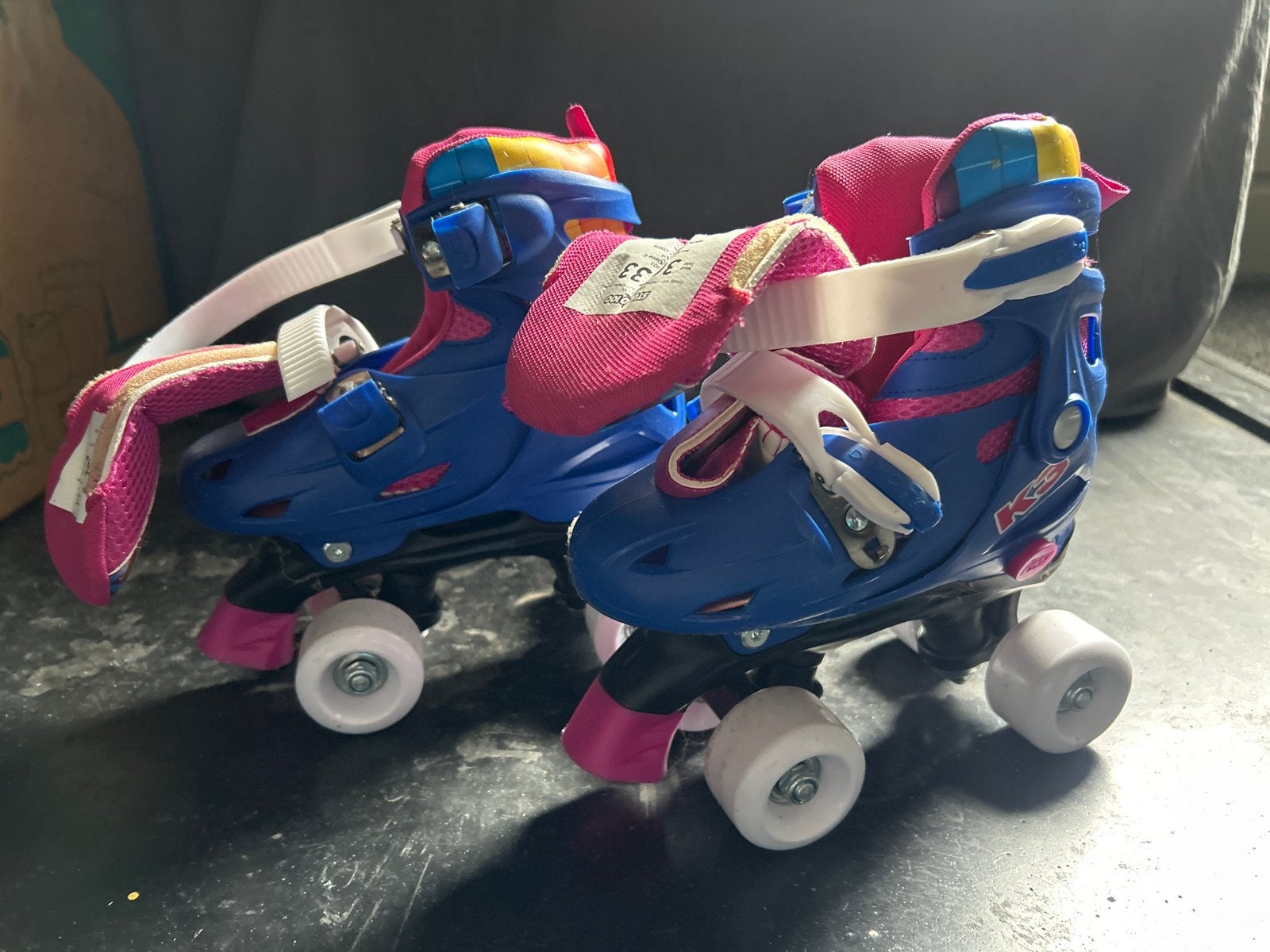 K3 Rolschaatsen Studio 100 - Verstelbaar Maat 30-33, Ophalen of Verzenden, Verstelbaar, Zo goed als nieuw, Kinderen