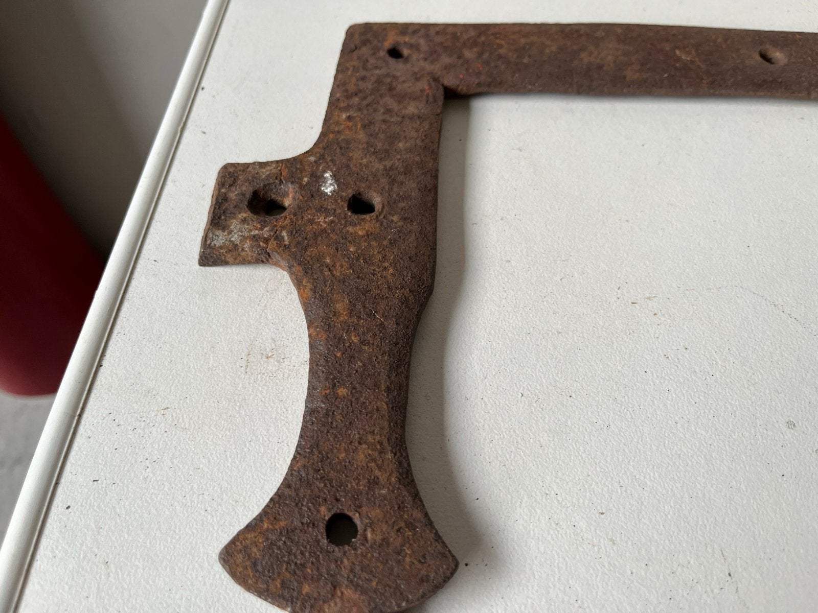 2 Oude / Antieke Gietijzeren Scharnieren - 45 cm, Ophalen of Verzenden