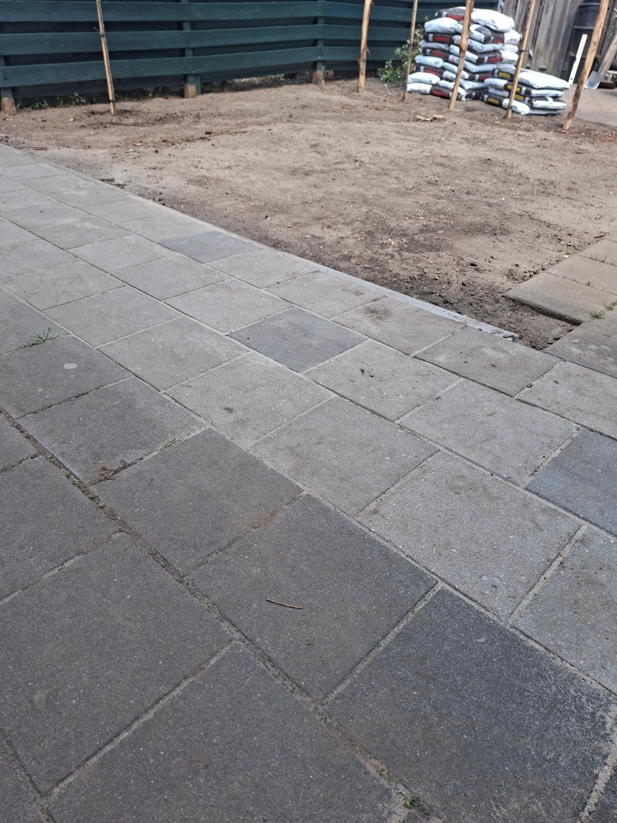schone grond 1/2 cub, Tuin en Terras, Tegels en Klinkers, Ophalen, Beton, Klinkers