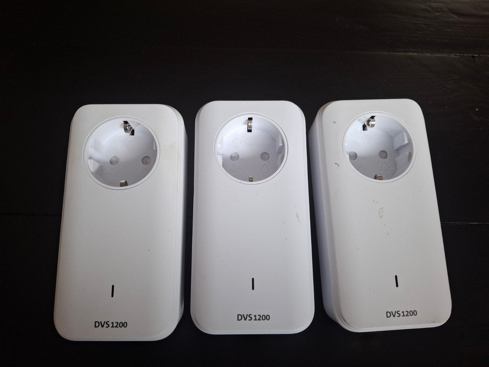 DVS 1200 Powerline Adapters (3 stuks), Ophalen, Gebruikt, DVS