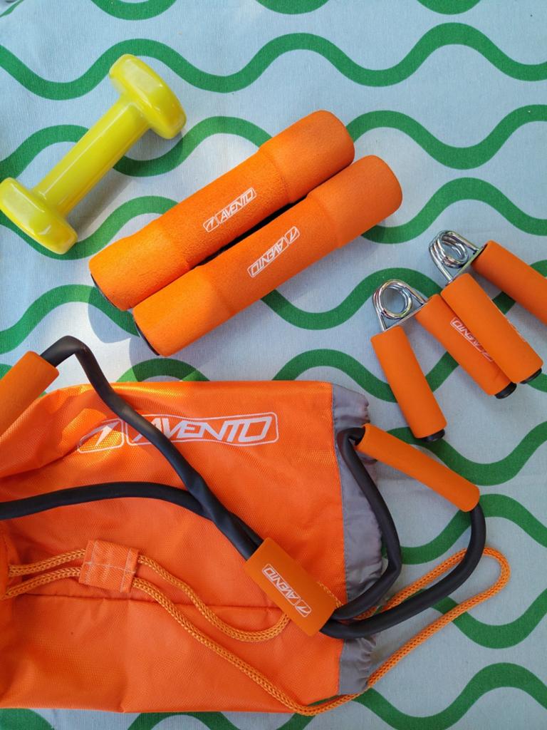 Avento Fitness Set: Dumbbell, Handknijpers, Weerstandsband, Ophalen of Verzenden, Zo goed als nieuw, Rug, Dumbbell