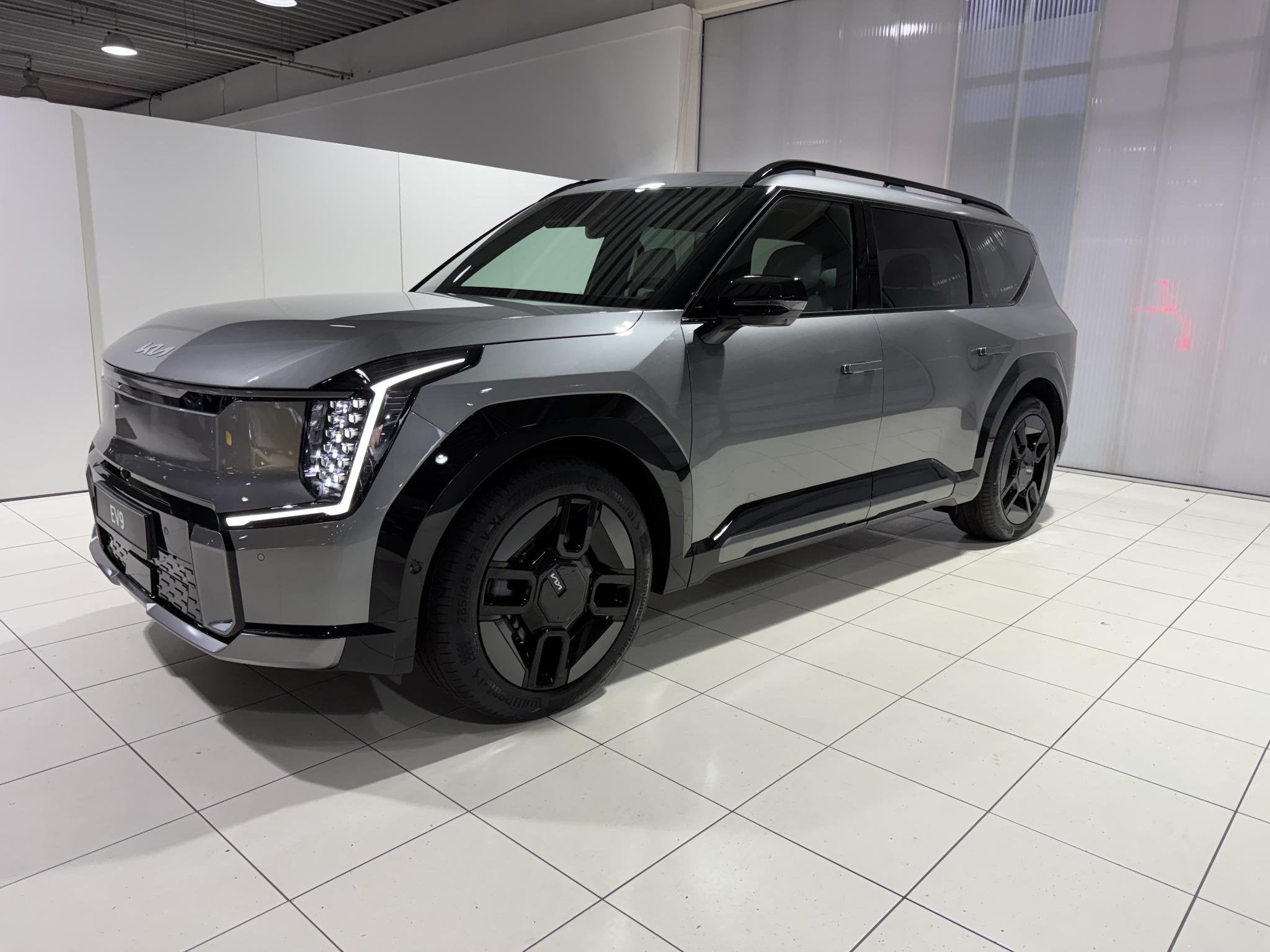 Kia EV9 GT-Line AWD 99.8 kWh uit voorraad leverbaar !, Auto's, Automaat, EV9, 7 stoelen, 505 km