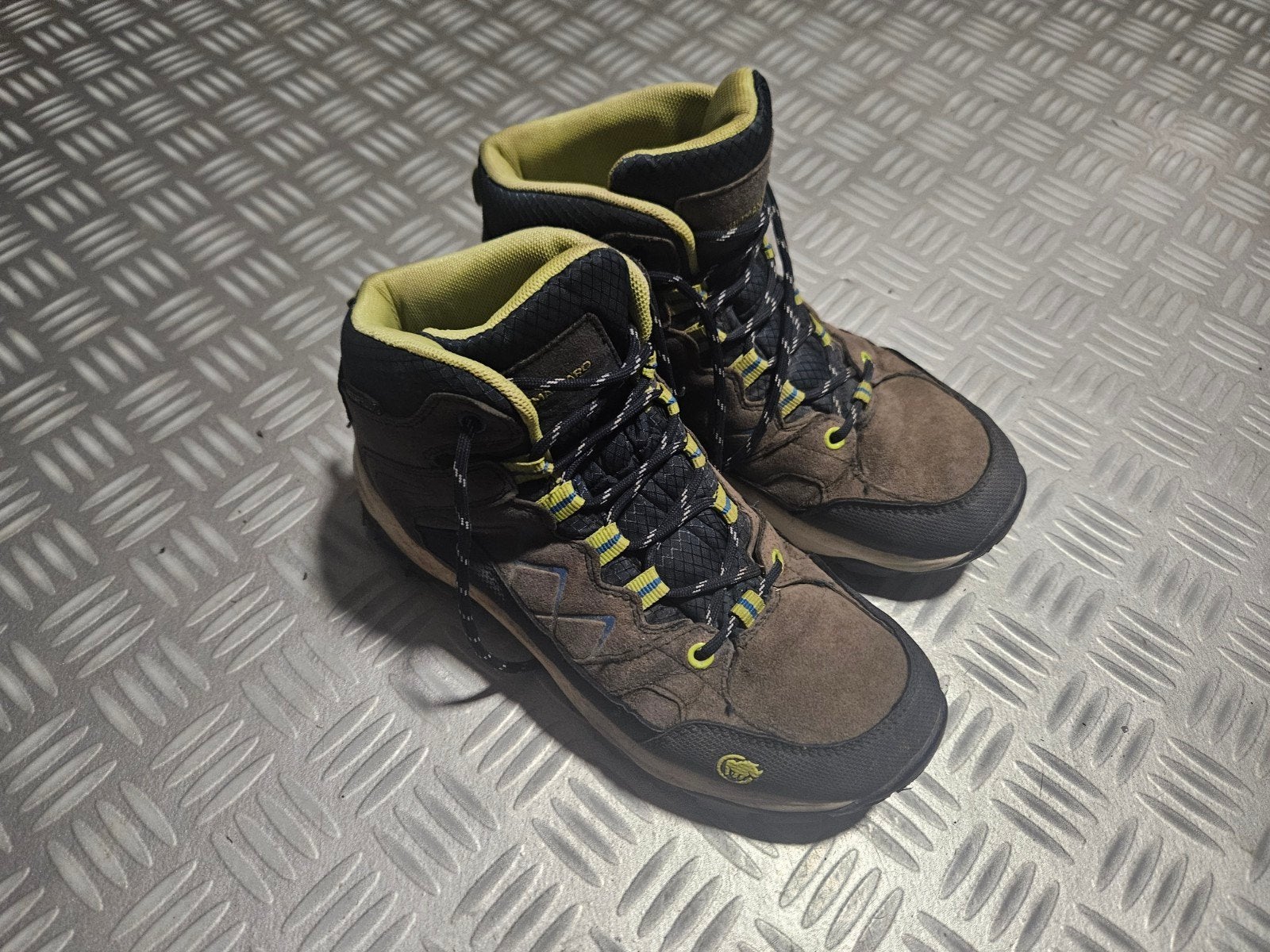 Waterdichte jongens wandelschoenen / bergschoenen - Maat 36, Sport en Fitness, Ophalen of Verzenden, Gebruikt, Schoenen