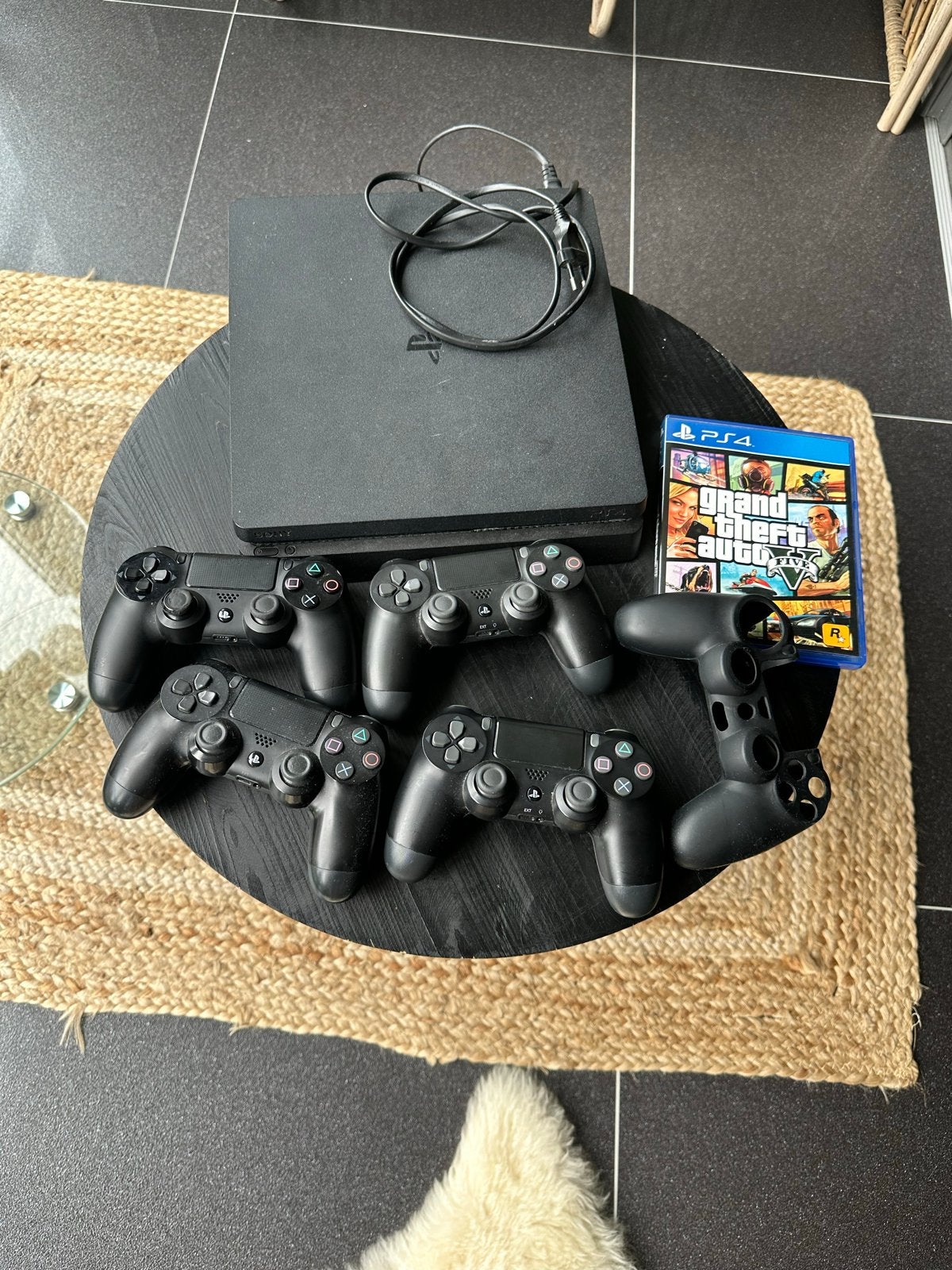 PlayStation 4 500GB + GTA V + 4 controllers + controllerhoes, Ophalen of Verzenden, Original, Met 3 controllers of meer, 500 GB