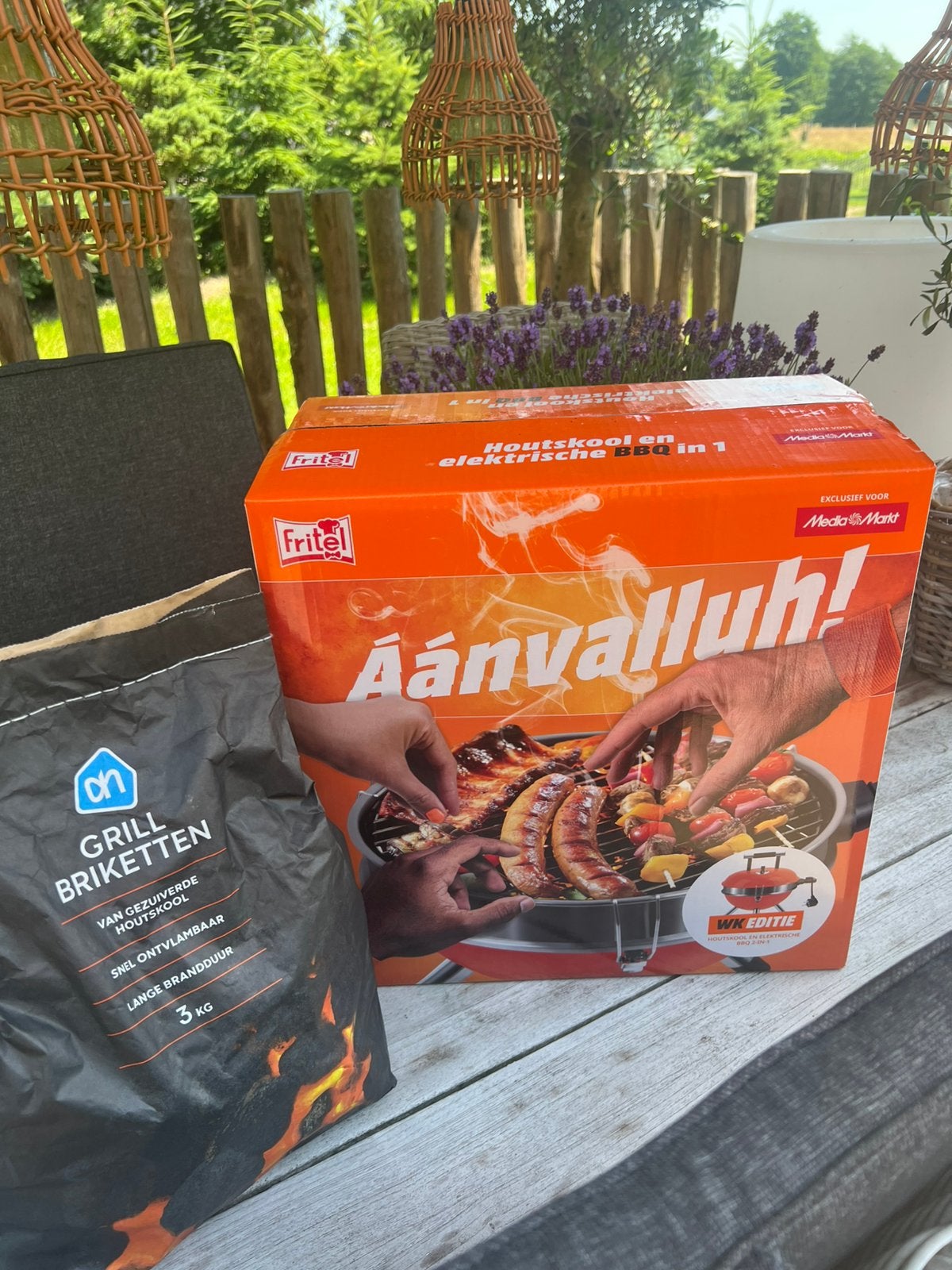 WK BBQ / Barbecue 2 in 1 Houtskool en electrisch, Ophalen of Verzenden