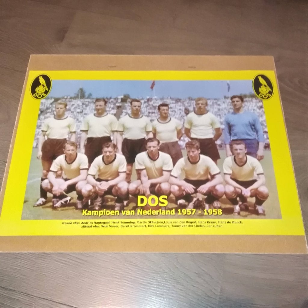Reclame elftalplaat DOS-selectie uit Utrecht 1957/1958, Verzamelen, Sportartikelen en Voetbal, Ophalen, Gebruikt, Overige binnenlandse clubs