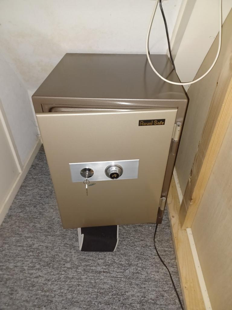 Royal Safe Brandkast R-19 met sleutels en code, Ophalen, Gebruikt, Brandkast