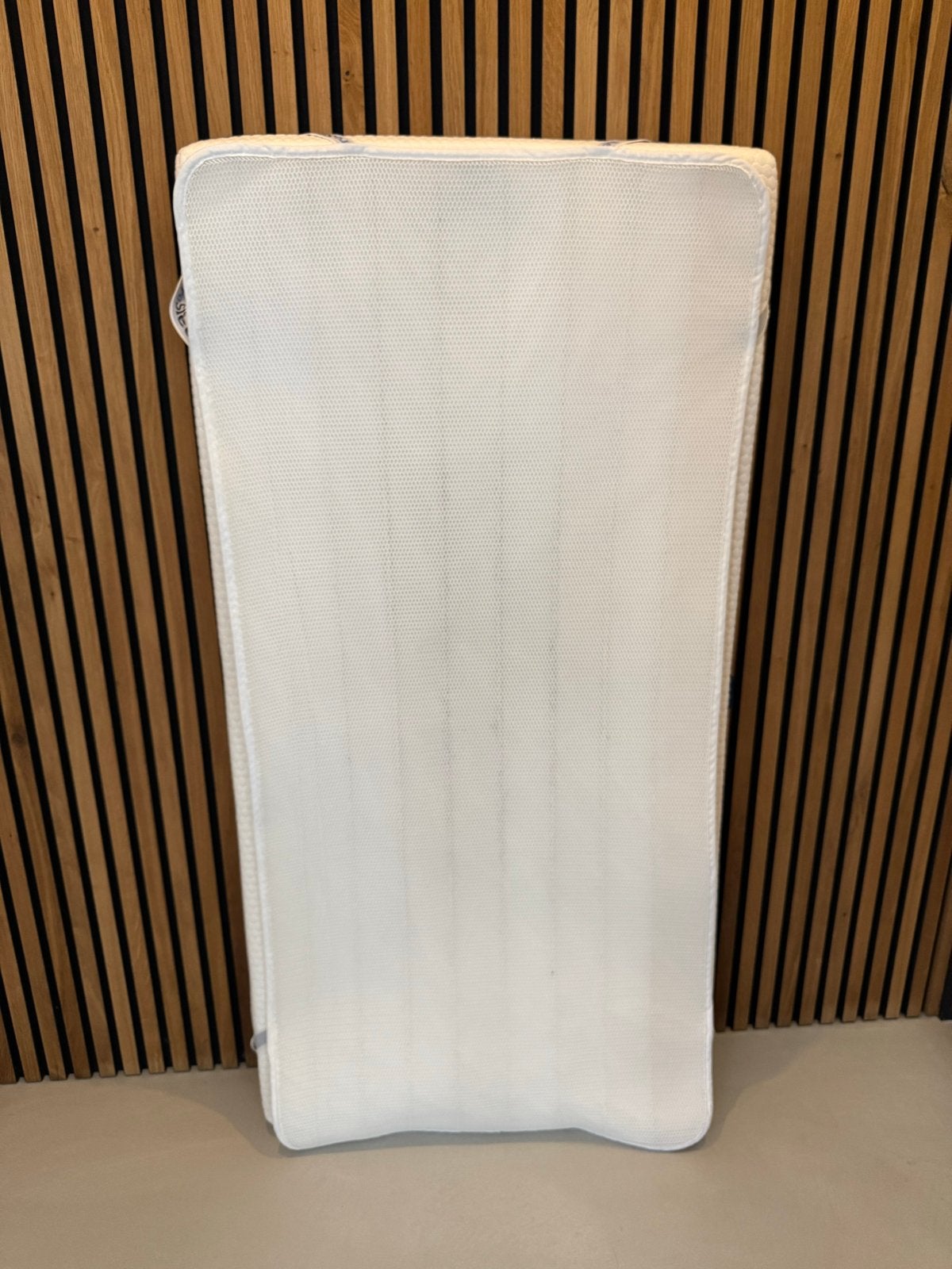 Aerosleep Evolution matras met topper 140x70cm, Ophalen, 190 cm of minder, Zo goed als nieuw, Matras