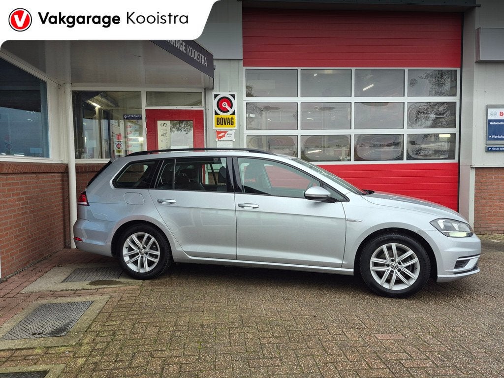Volkswagen Golf 1.5 TSI Highline Business|ACC|Navi|Carplay, 12 maanden, Stof, 4 cilinders, Handgeschakeld