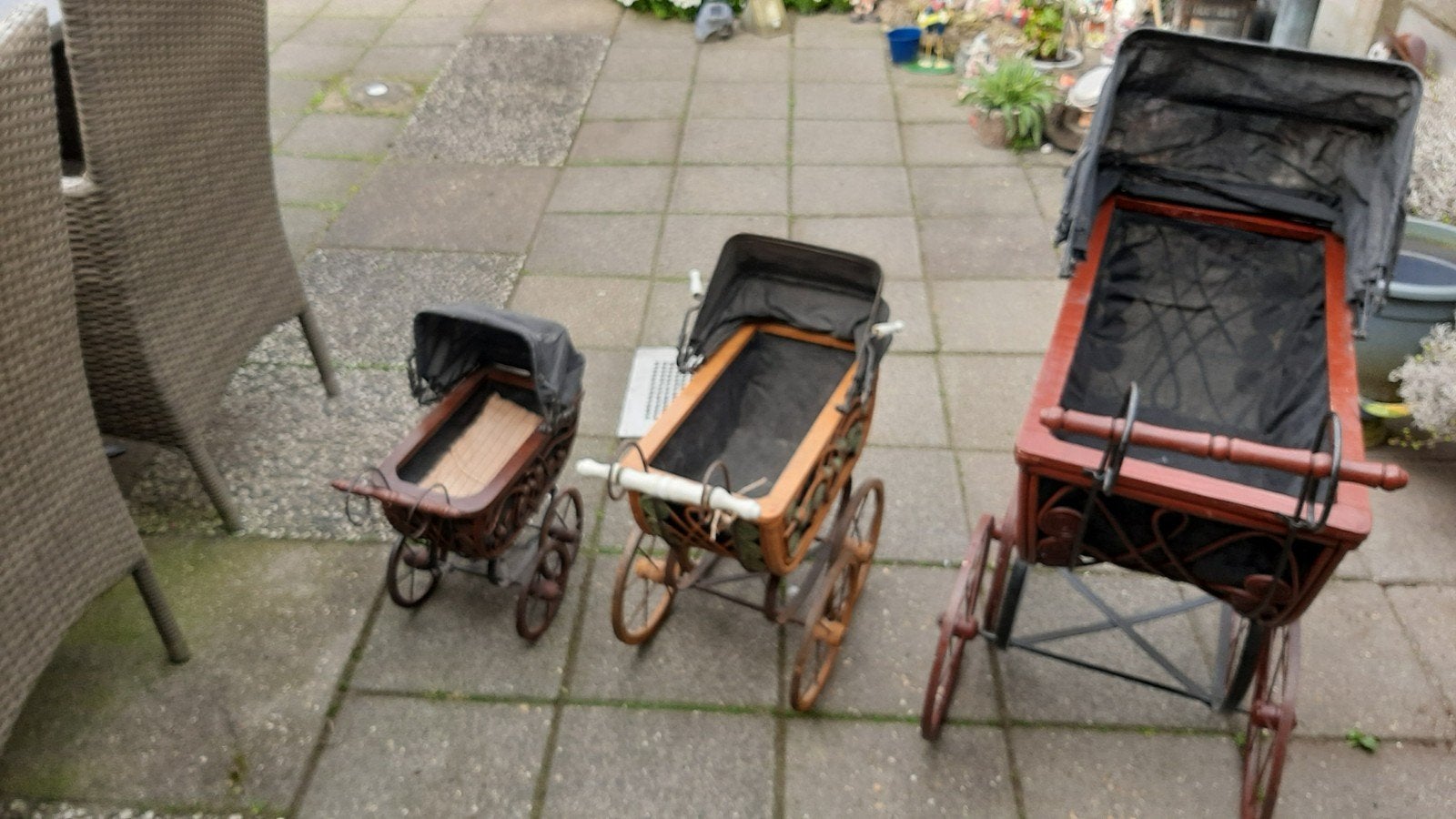 3 zeer oude poppen wagens 1x grote en 2x wat kleinere, Antiek en Kunst, Antiek | Speelgoed, Ophalen