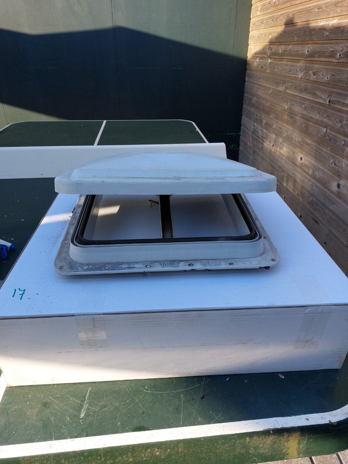 Dakraam 40x40 voor caravan of camper, Gebruikt, Onbekend, Ophalen of Verzenden, Onbekend