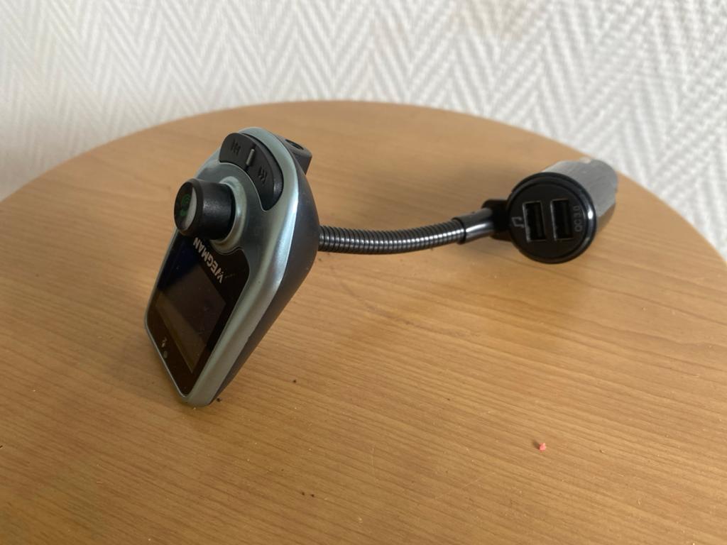 Wegman FM Transmitter met Bluetooth en USB-oplader, Ophalen of Verzenden, Gebruikt