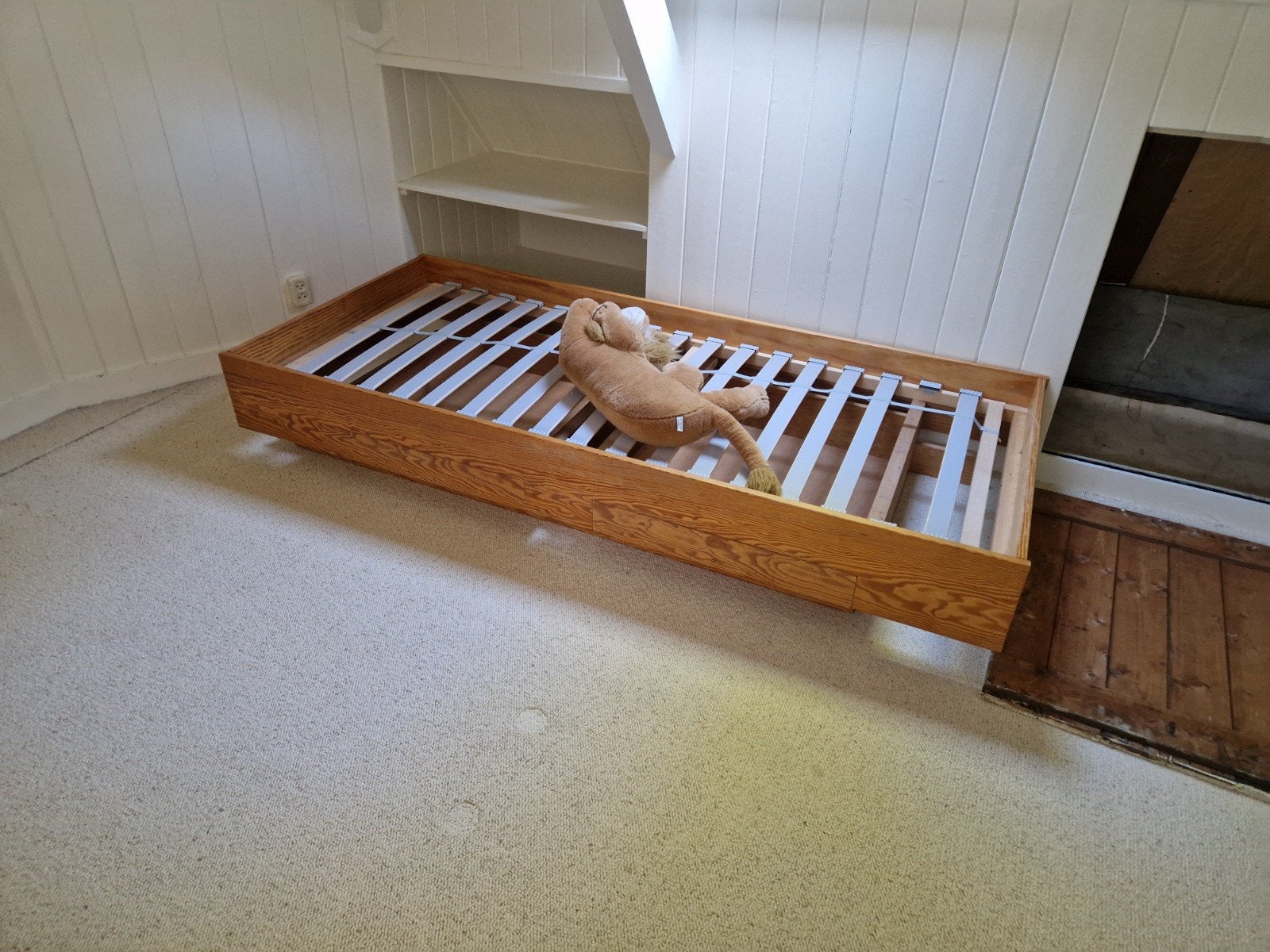 Houten bedframe met lattenbodem - 90x200 cm, Huis en Inrichting, Slaapkamer | Bedden, Ophalen, Gebruikt, 90 cm, Eenpersoons