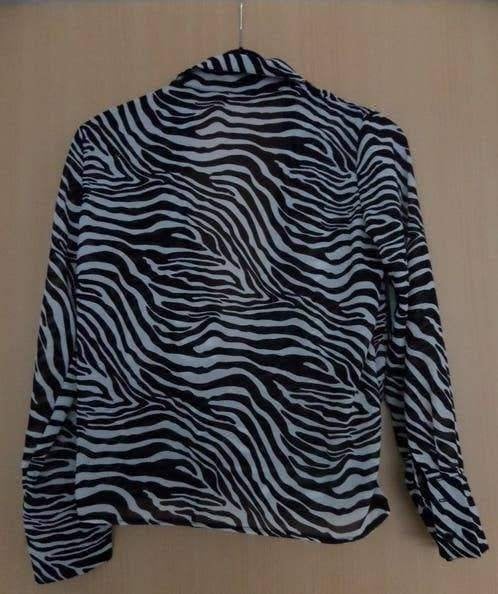 Aparte knoop-blouse met zebra print maat 40 van Shein: ZGAN, Ophalen of Verzenden, Zo goed als nieuw, Maat 38/40 (M), Zwart