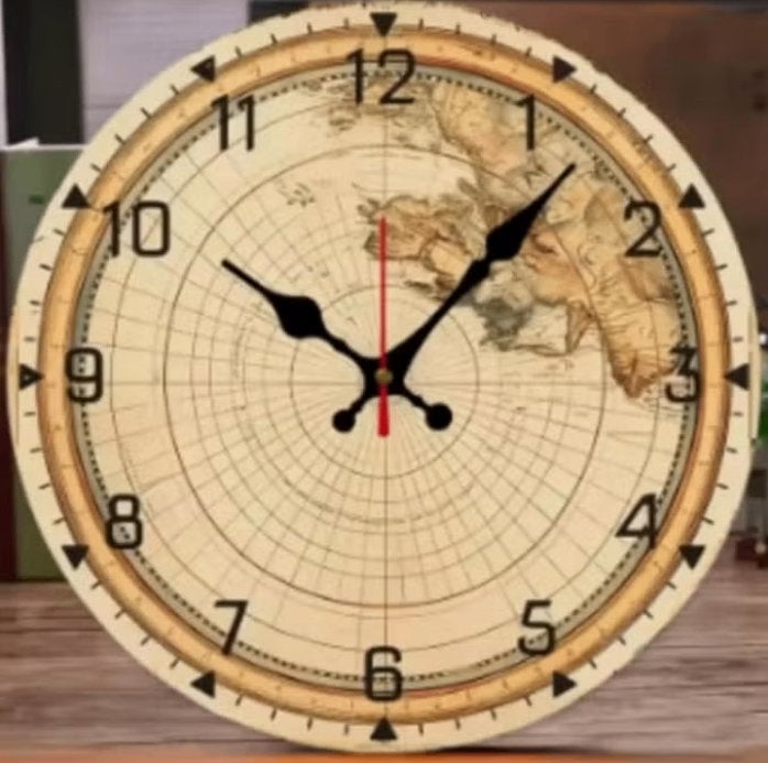 Ronde wandklok van hout Antieke wereldkaart (25cm)