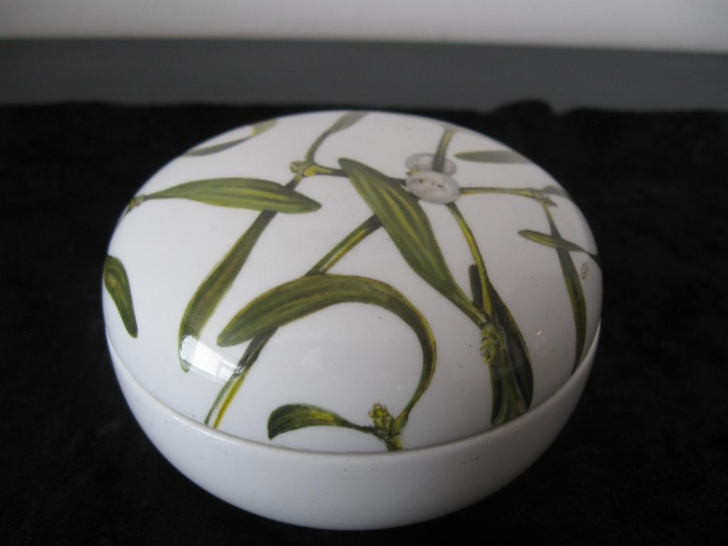VILLEROY & BOCH zeldzaam doosje met deksel winter flower, Ophalen of Verzenden