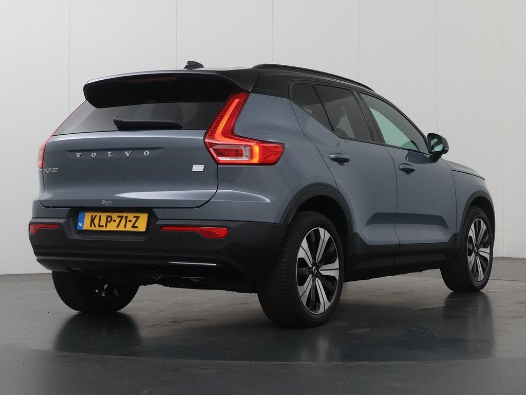 Volvo XC40 Recharge Plus | Trekhaak | Warmtepomp | Dodehoekd, Auto's, Stof, Gebruikt, 422 km, Automatische klimaatregeling