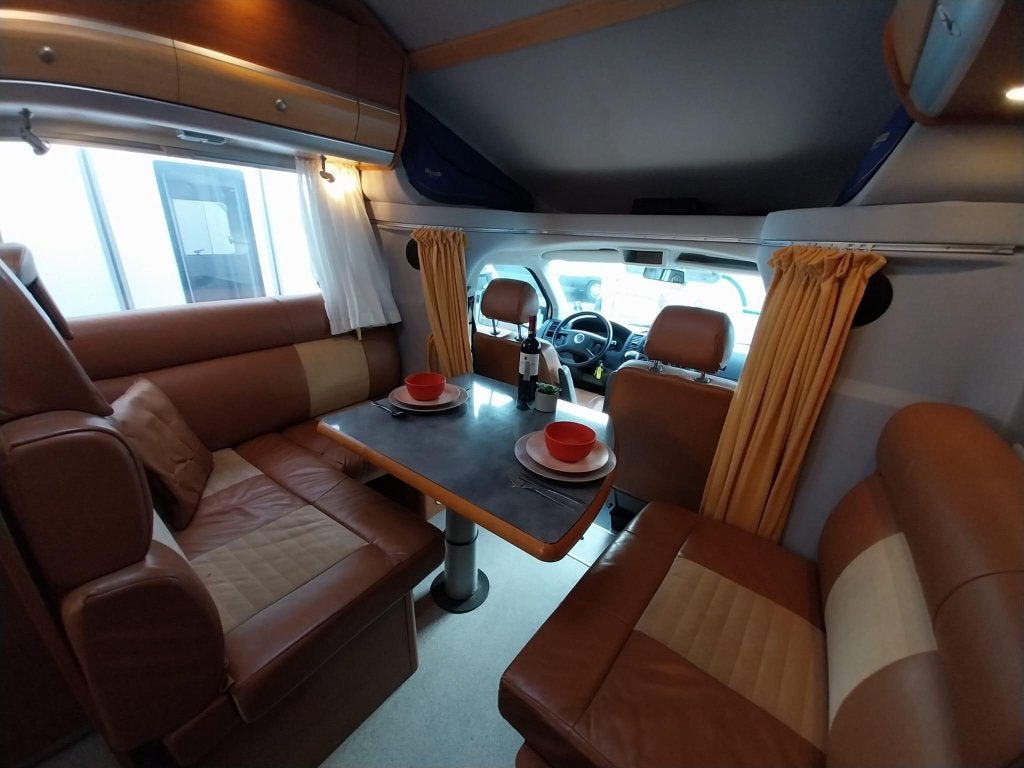 Caravans And Camping Stoere