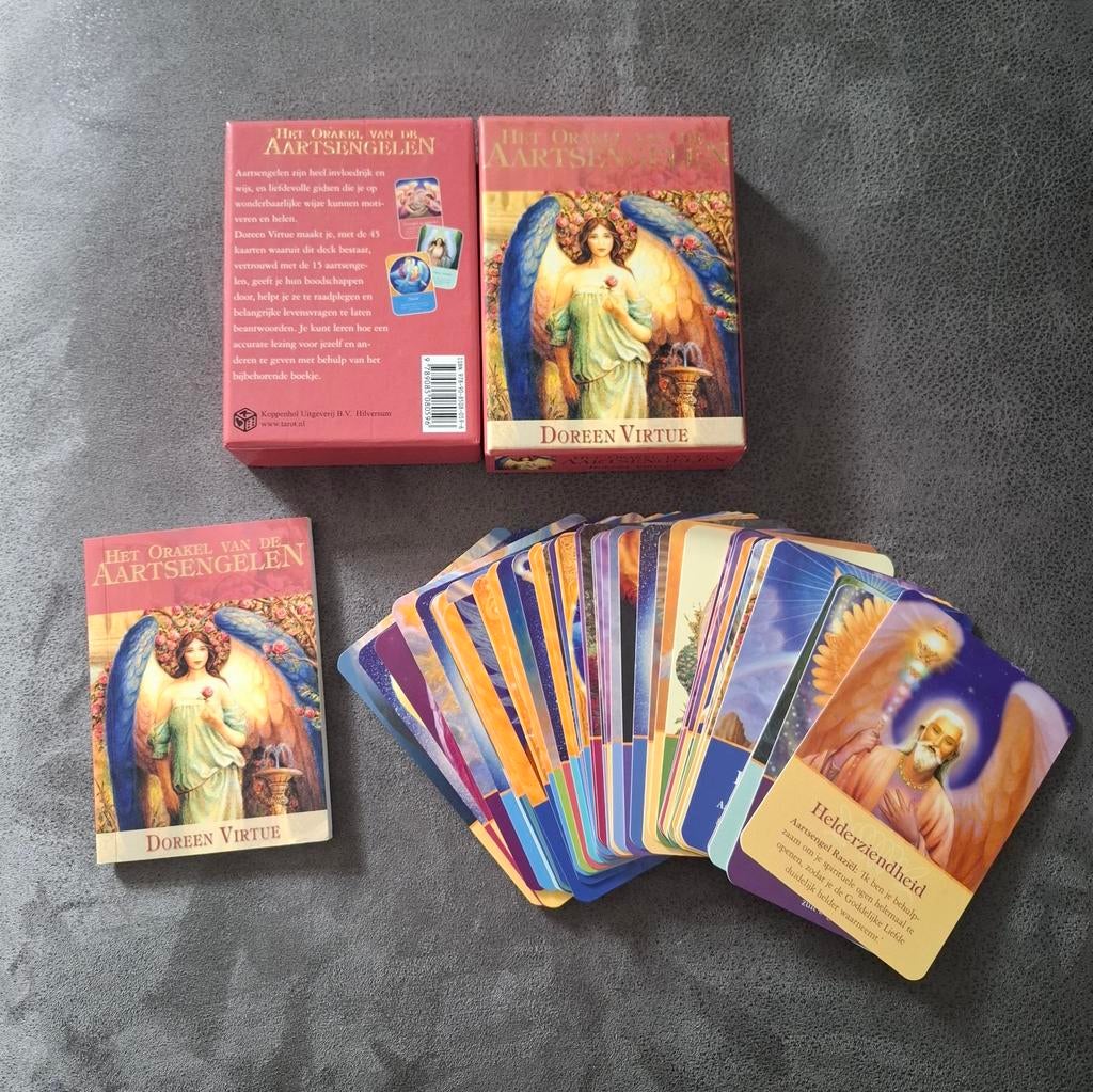 Doreen Virtue - Aartsengelen orakel, Tarot of Kaarten leggen, Overige typen, Ophalen of Verzenden, Zo goed als nieuw