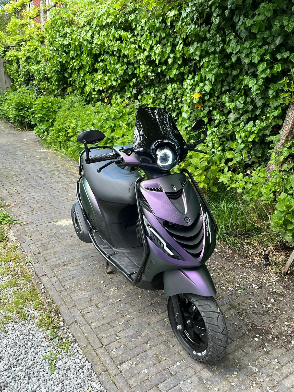 Piaggio zip 80cc e4, Fietsen en Brommers, Ophalen, Maximaal 45 km/u, Zip, Zo goed als nieuw