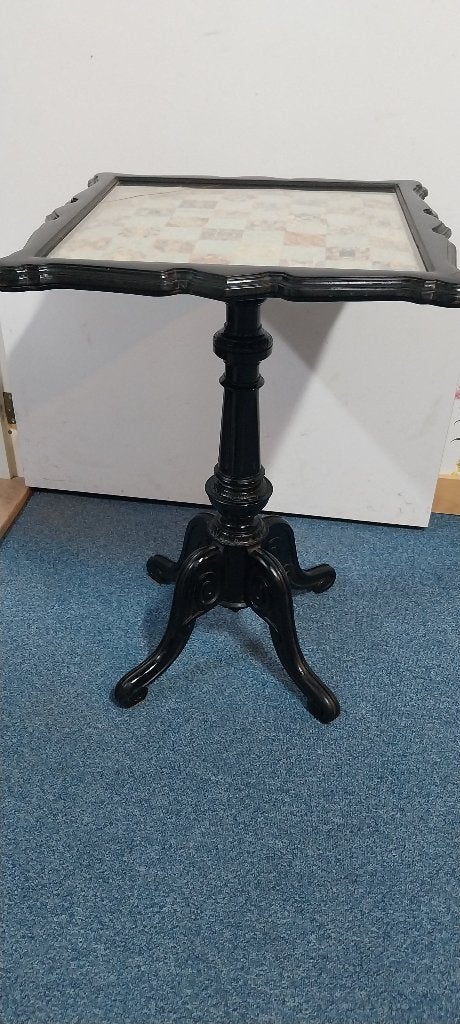 antieke Willem ||| tilt-top schaaktafel met  postzegel-inleg, Ophalen