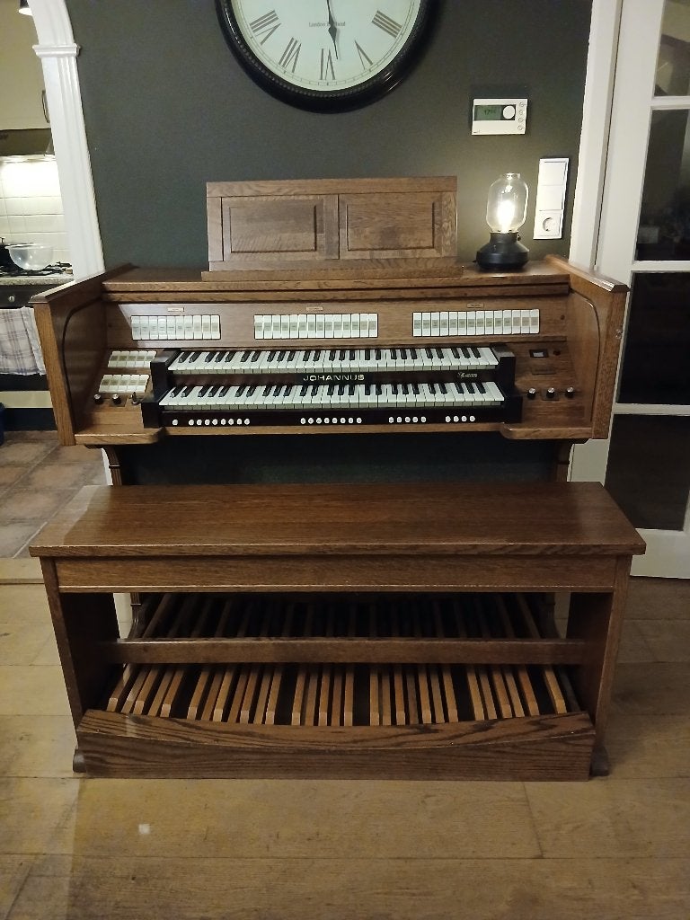 Johannus Sweelinck 10, oud Hollands eiken, Muziek en Instrumenten, Orgels, Ophalen, Gebruikt, 2 klavieren, Orgel