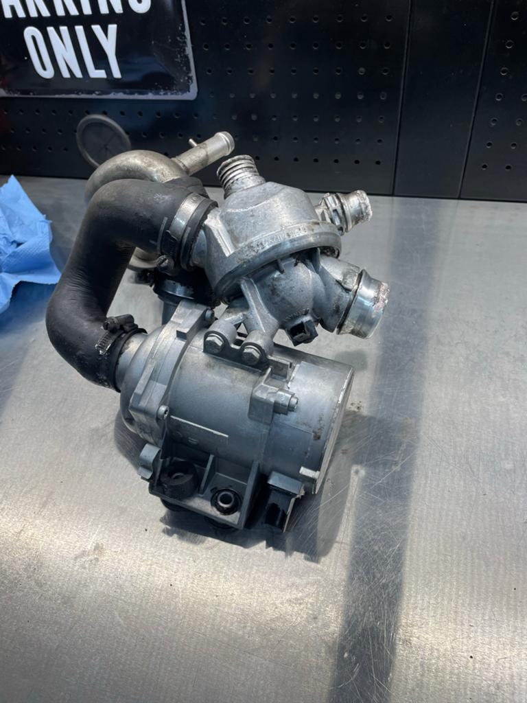 Elektronische waterpomp bmw n52, Ophalen, BMW