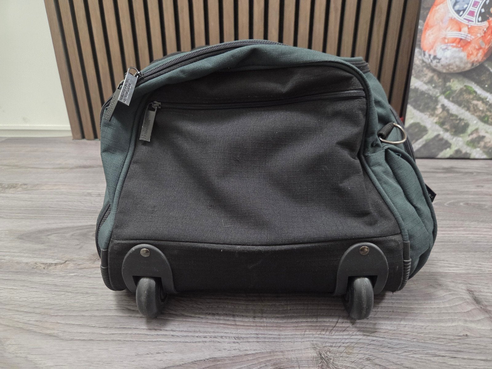 United Colors of Benetton reistas met wieltjes, Ophalen, Uitschuifbare handgreep, Gebruikt, 20 tot 30 cm