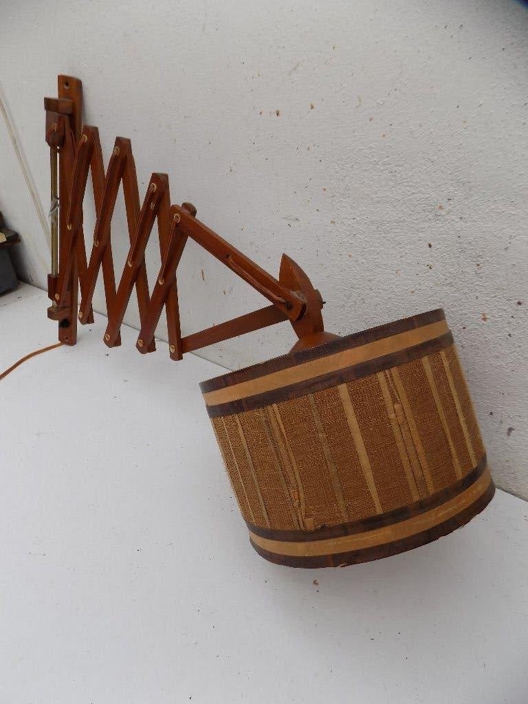 Schaarlamp jaren 60 met royale reach en tijdtyperende kap, Ophalen, Gebruikt, Hout