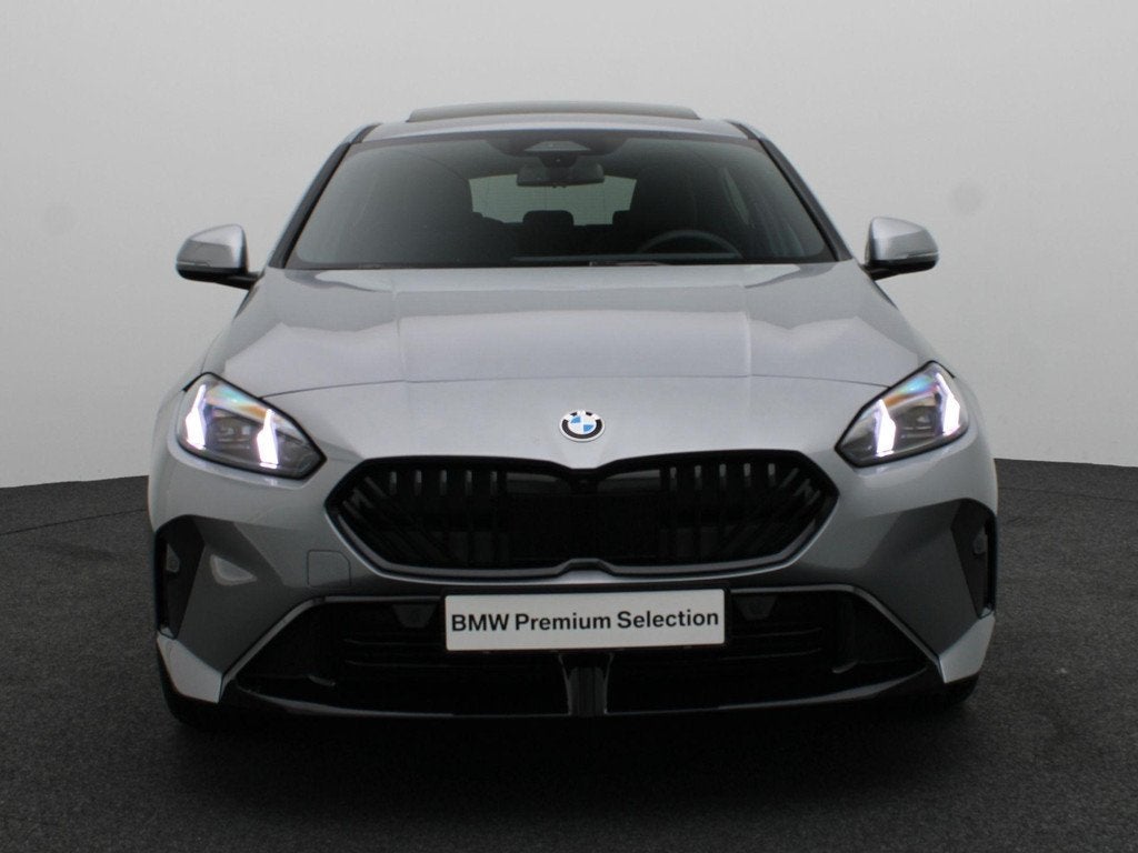 BMW 1 Serie 120 M Sportpakket Pro | Premium Pack | Comfort A, Auto's, BMW, Stof, Met garantie (alle), Bedrijf, 19 km/l