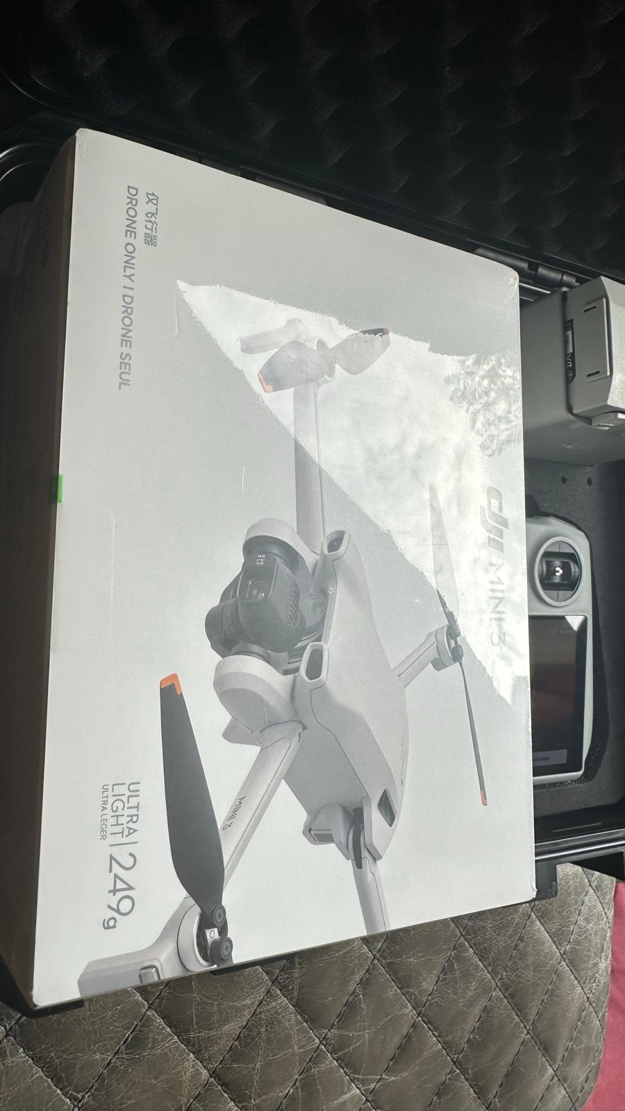 DJI Mini 3 Drone met RC-controller en extra accu's, 30 tot 45 minuten, Cameradrone, Extra accu('s), 5 tot 10 kilometer