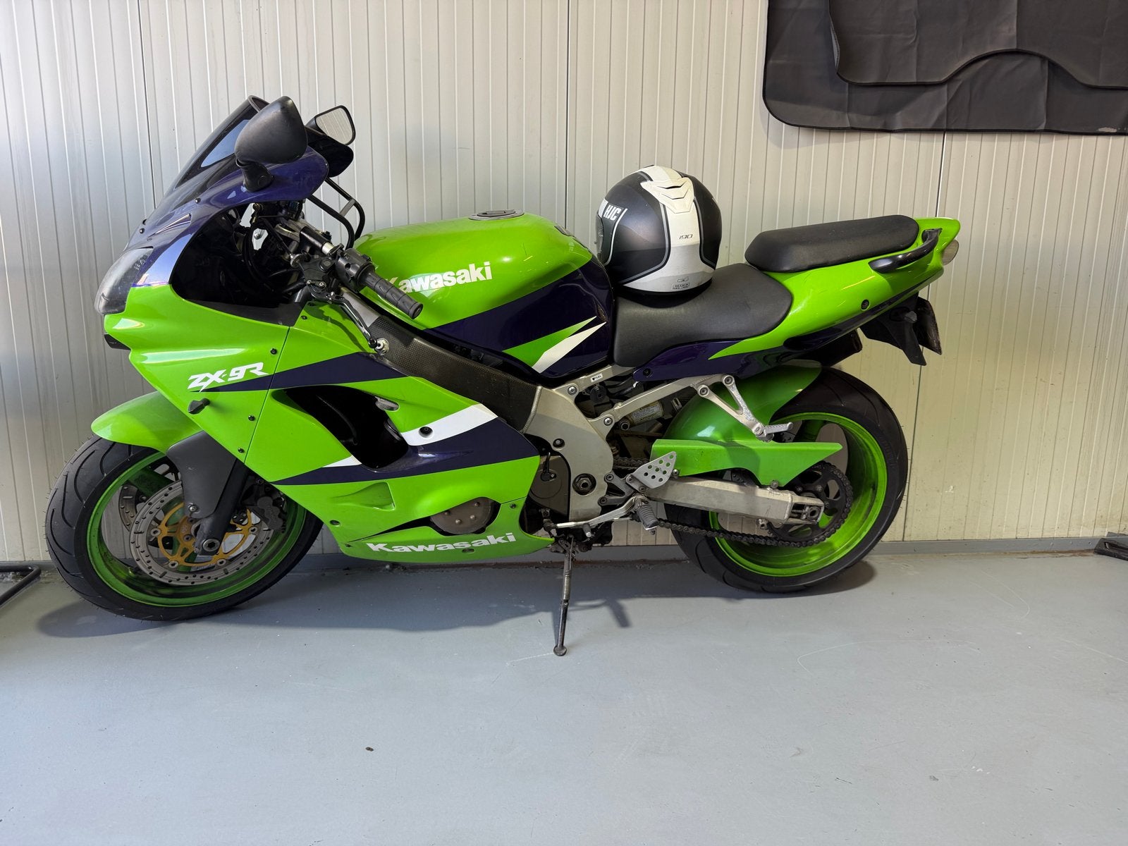 Kawasaki ZX9R - Sportieve motorfiets in topconditie, Motoren, 4 cilinders, Motorrijbewijs A, Sport, Meer dan 35 kW