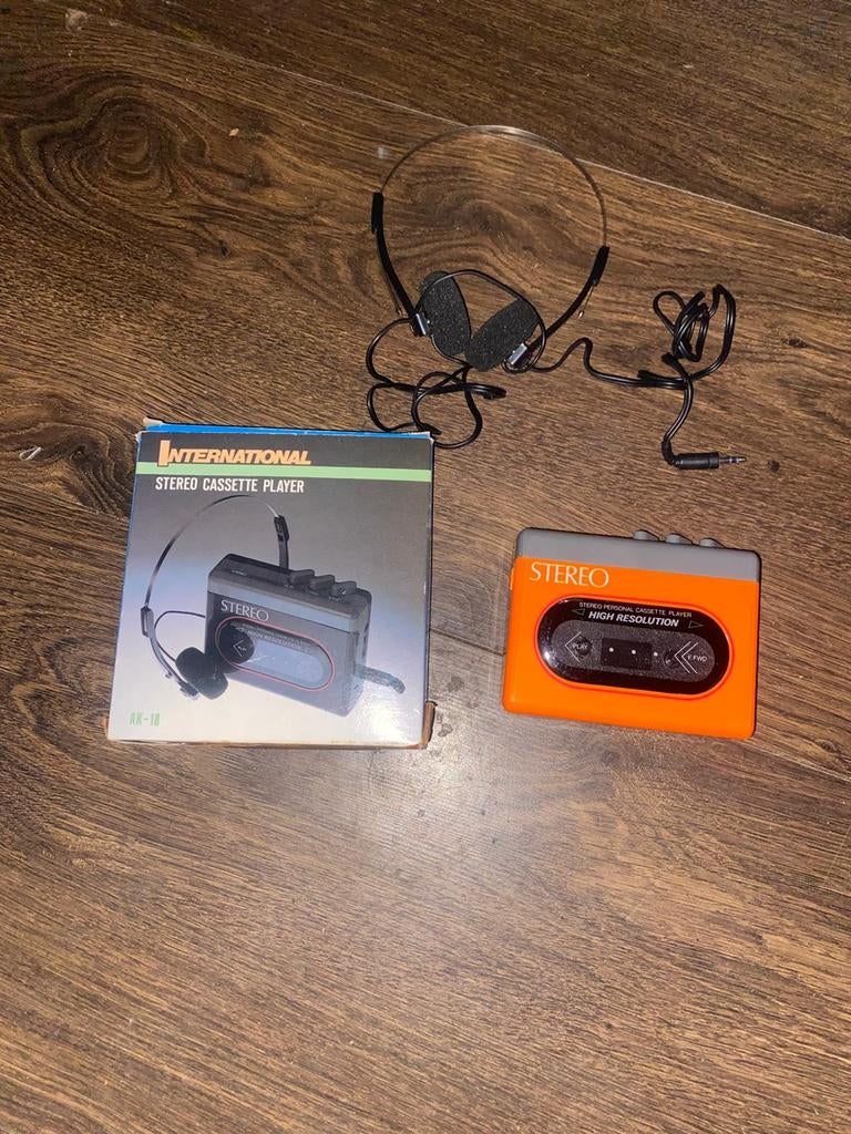 Vintage International Stereo Cassette Player Walkman AK-18, Audio, Tv en Foto, Walkmans, Discmans en Minidiscspelers, Ophalen of Verzenden