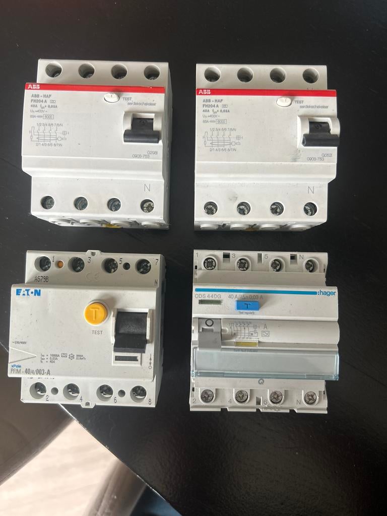 4x Aardlekschakelaaar ABB, Eaton, Hager - 40A 0.03A, Ophalen of Verzenden, Nieuw