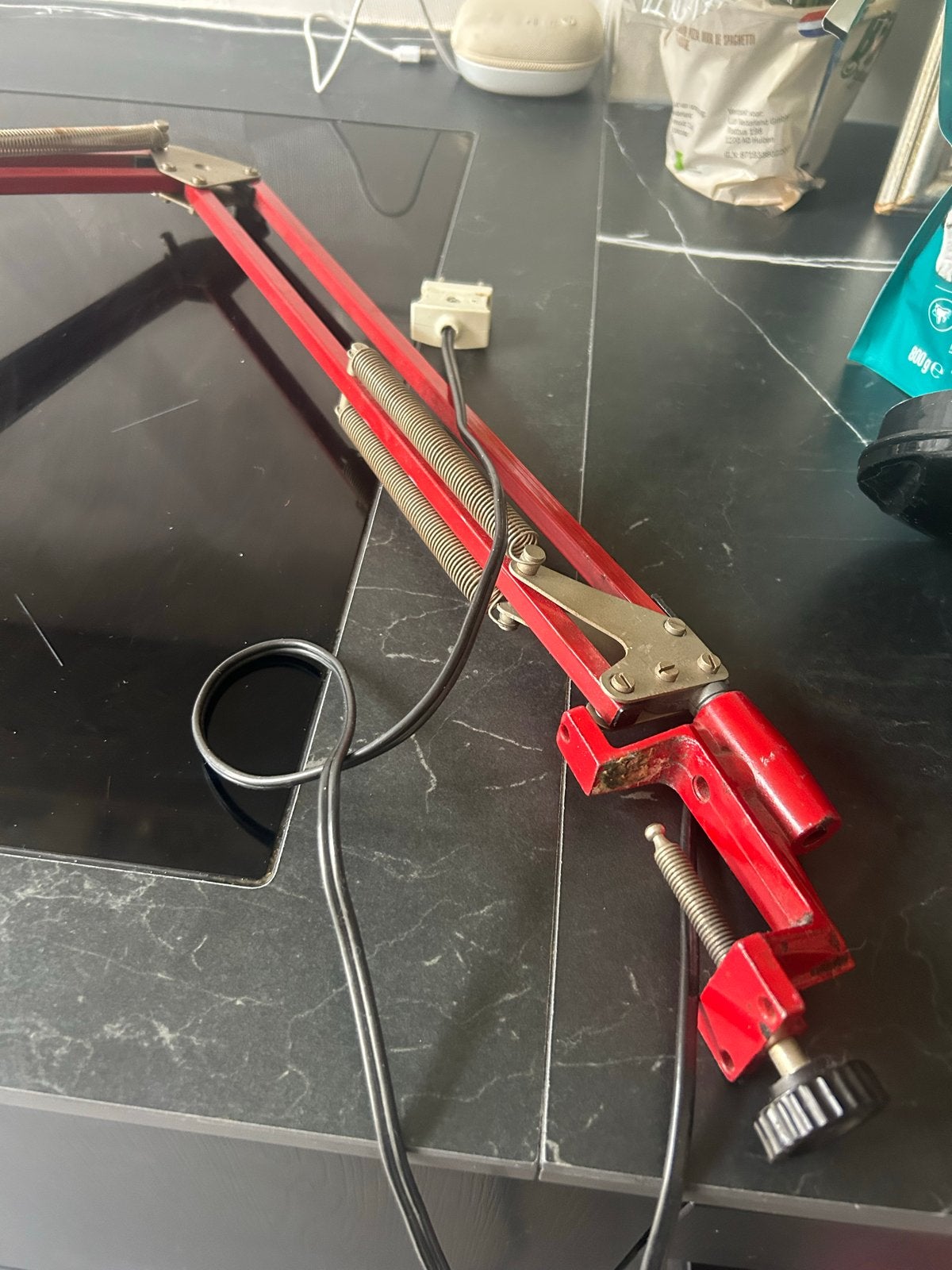 Vintage Rode Bureaulamp met Klem - Verstelbaar, Overige merken, Gebruikt, E27 (groot), Rood