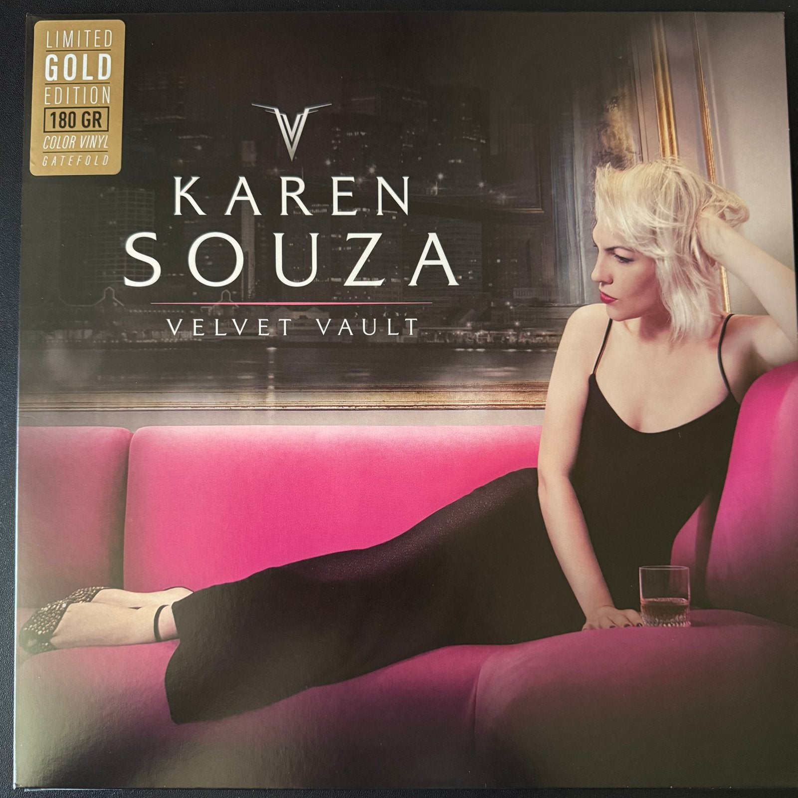 Karen Souza – Velvet Vault | 180g Ltd Ed. GOUD Vinyl | Nieuw, LP, Ophalen of Verzenden, Speciale editie, 12 inch