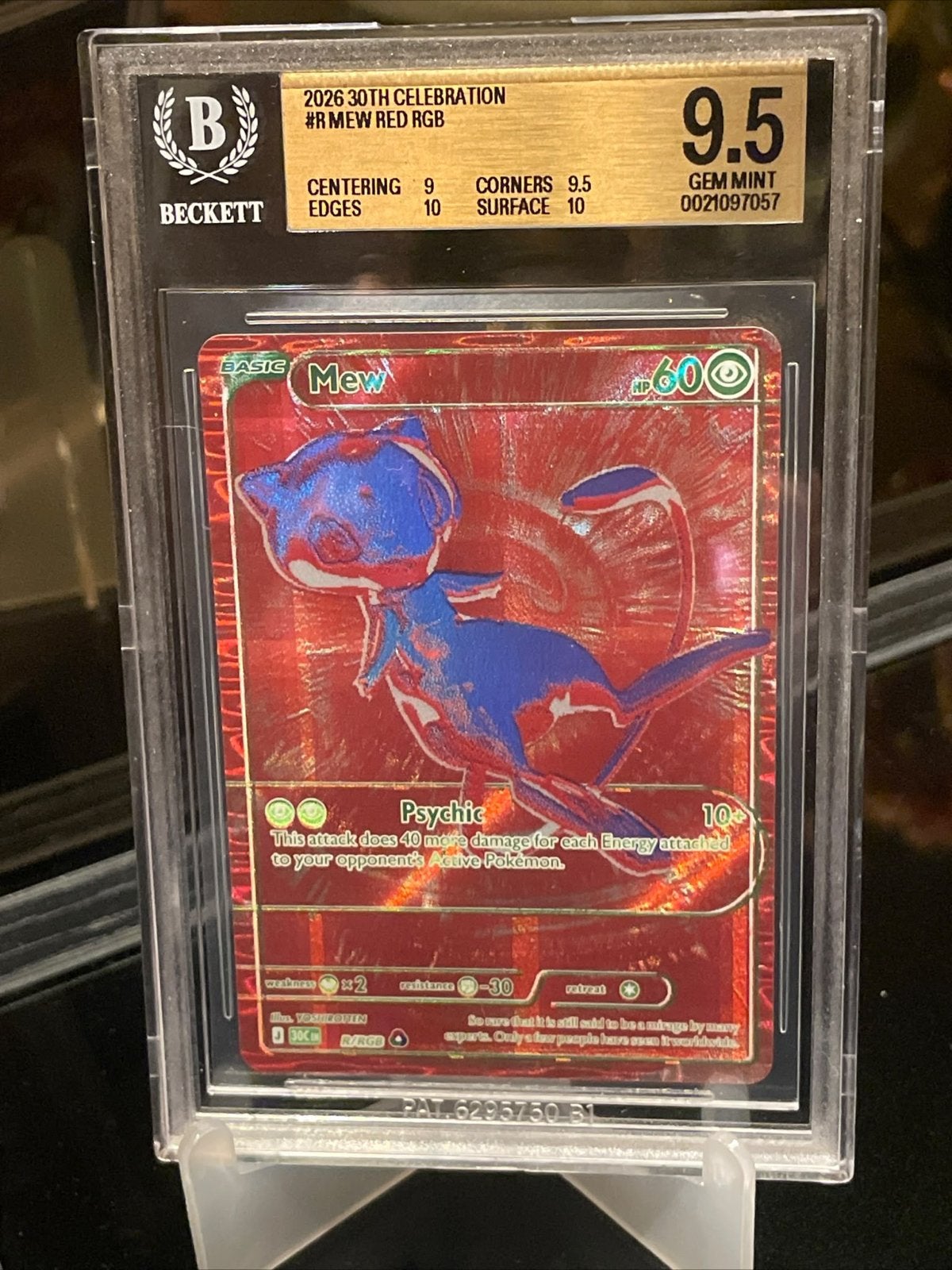 Foto 2 van Mew Red R/RGB Pokémon Kaart - Beckett Graded 9.5